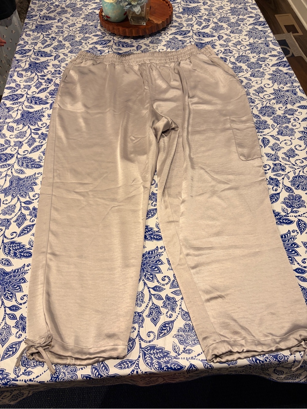 NWOT Susan Graver Women’s plus size 2X Casual Drawstring Pants - silver grey